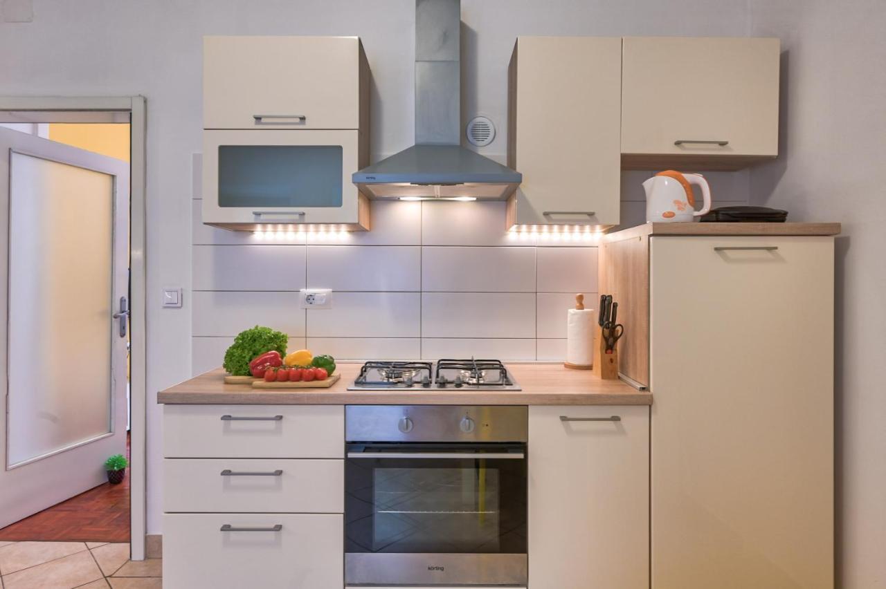 Arena Apartment *