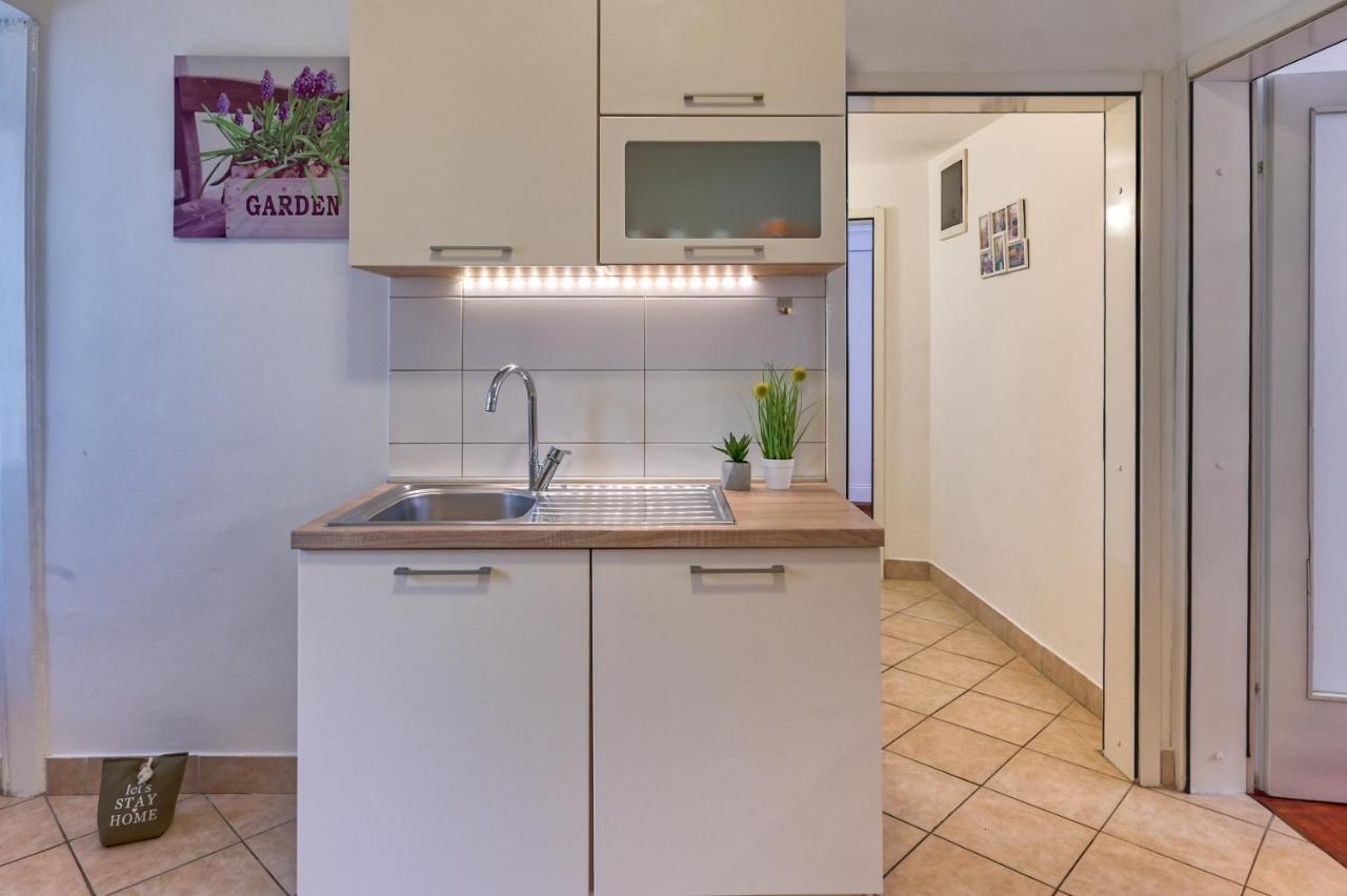 Apartment Arena